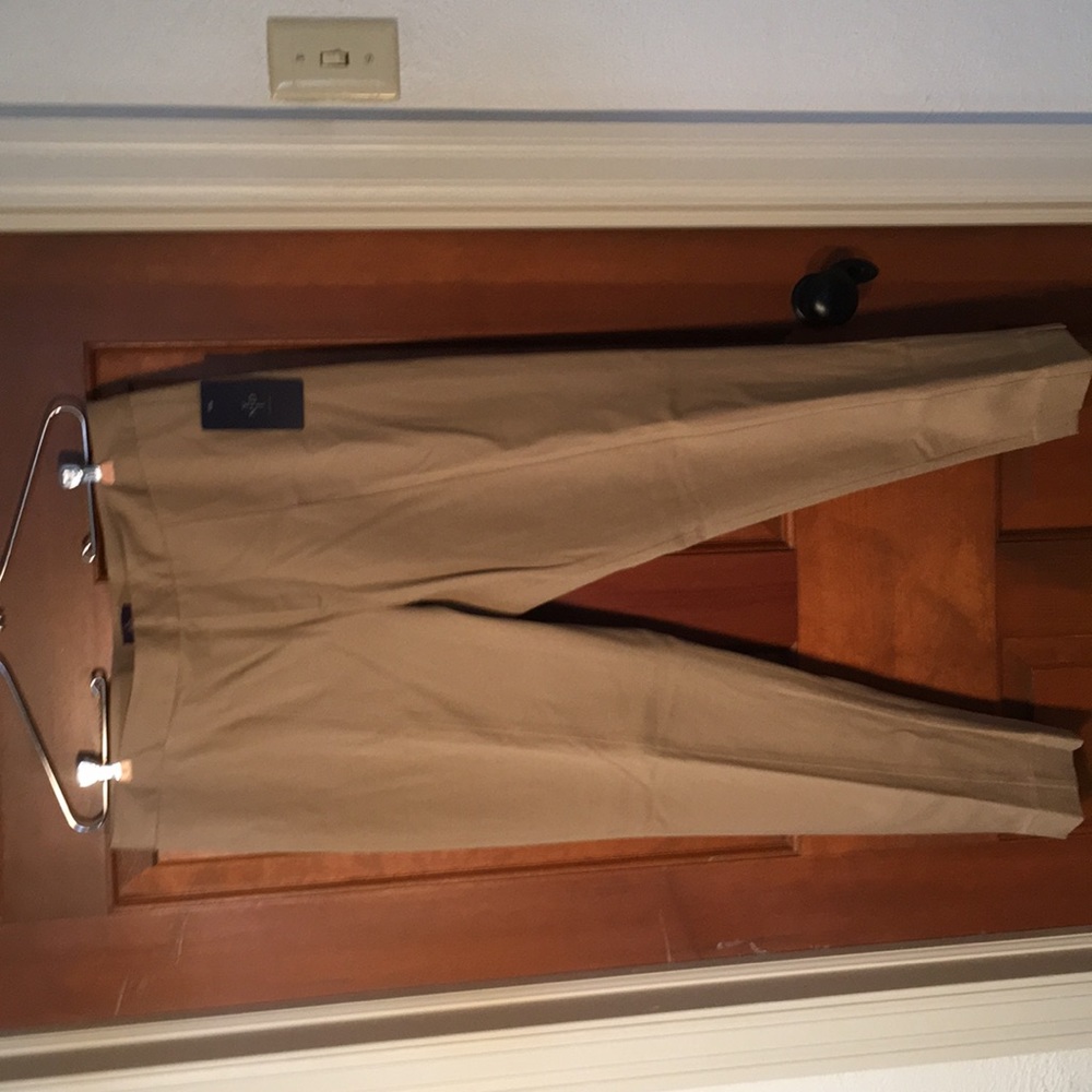 NYDJ khaki skinny leg trouser.  Sz 12.  NWT